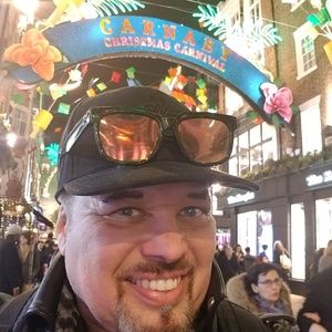 Meet your Posher, Stephen